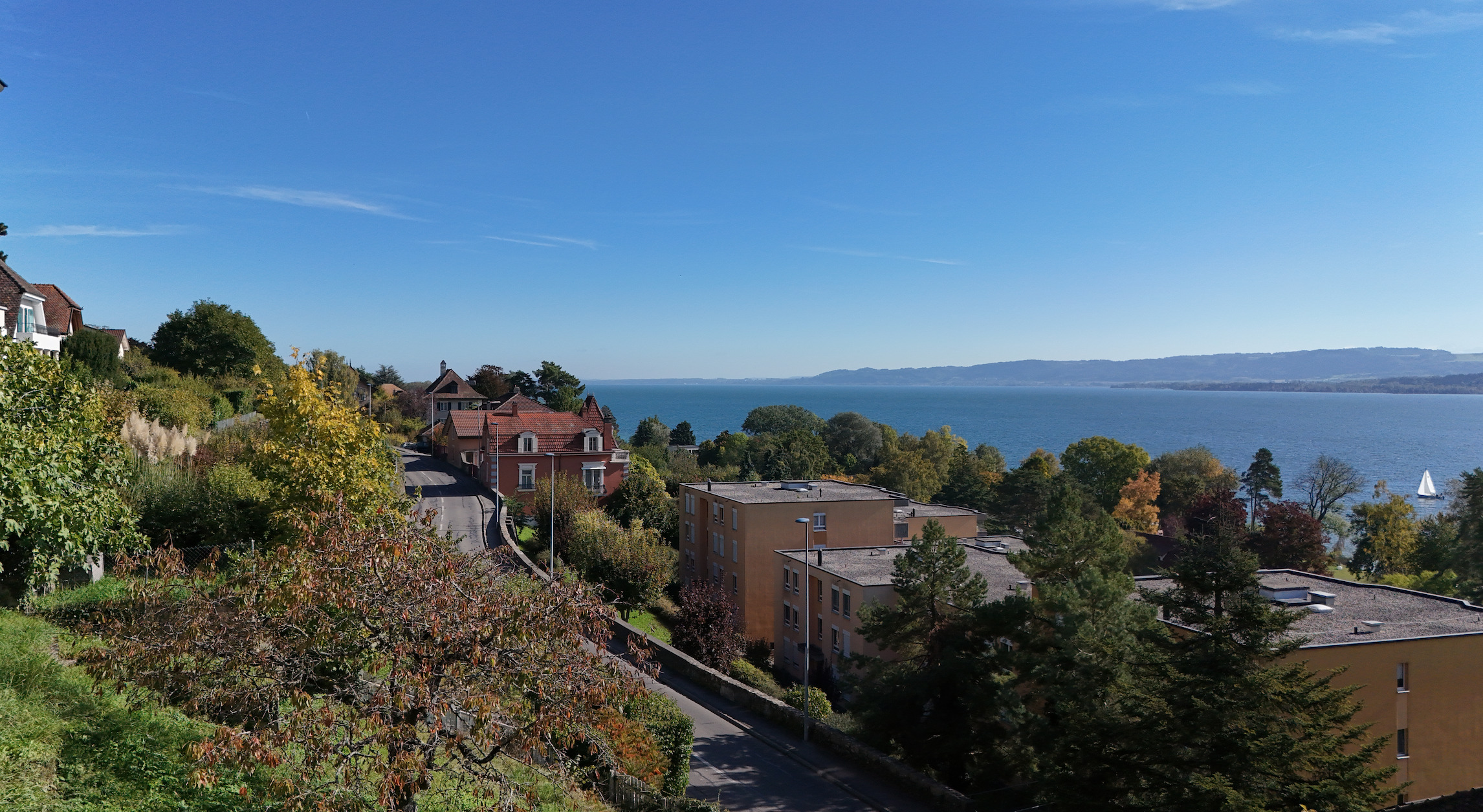 Trois perles de haut standing avec une vue magique – Livraison 2026