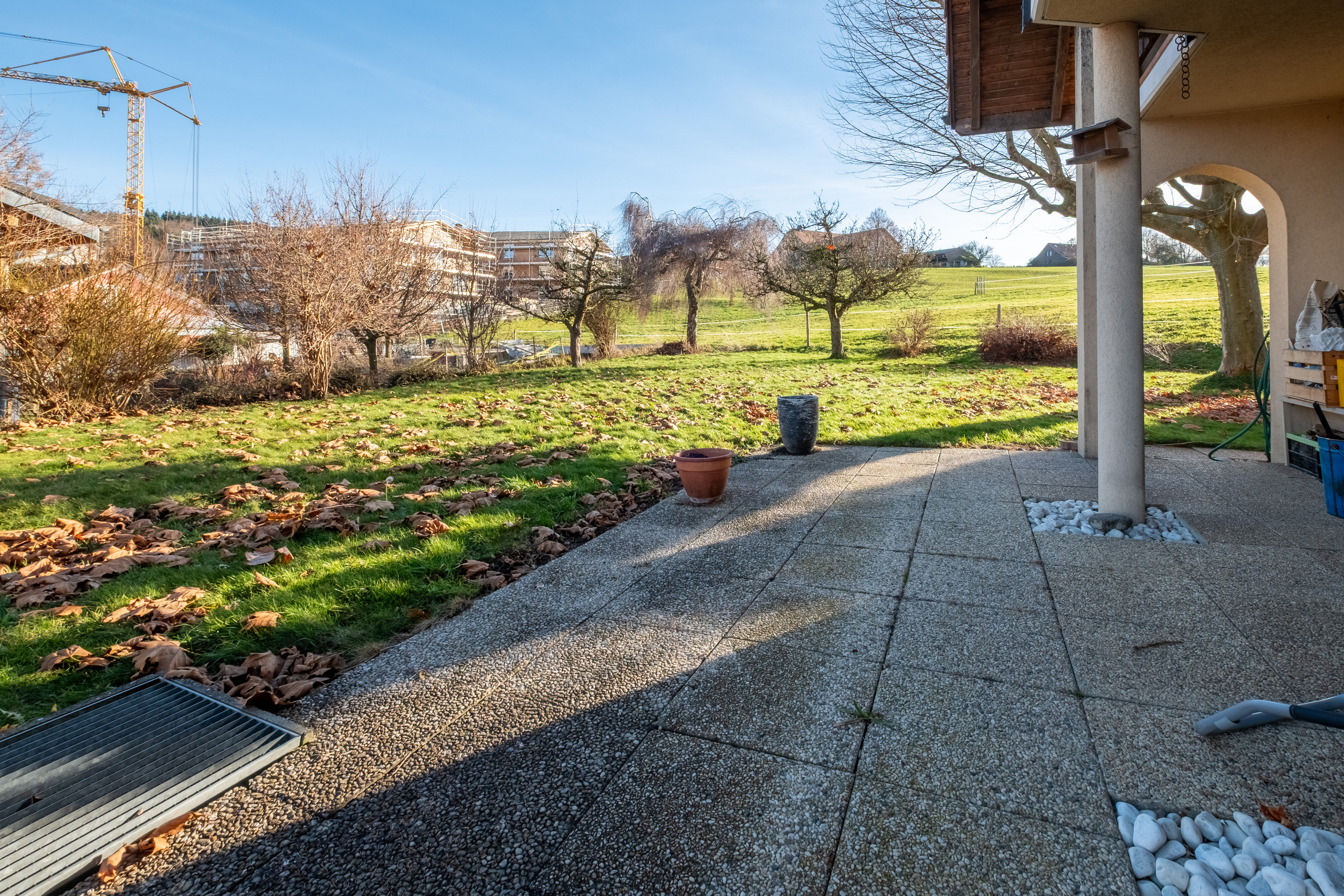 Belle villa de charactère avec grand terrain à  Massonnens